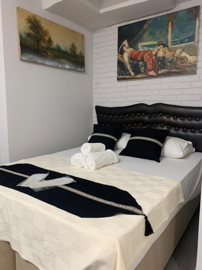 Antik Sofia Hotel Istanbul Exterior photo